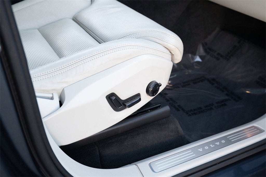 2021 Volvo XC90 Inscription