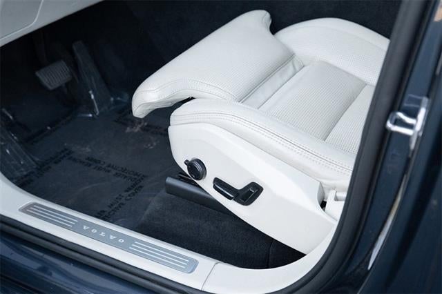 2021 Volvo XC90 Inscription