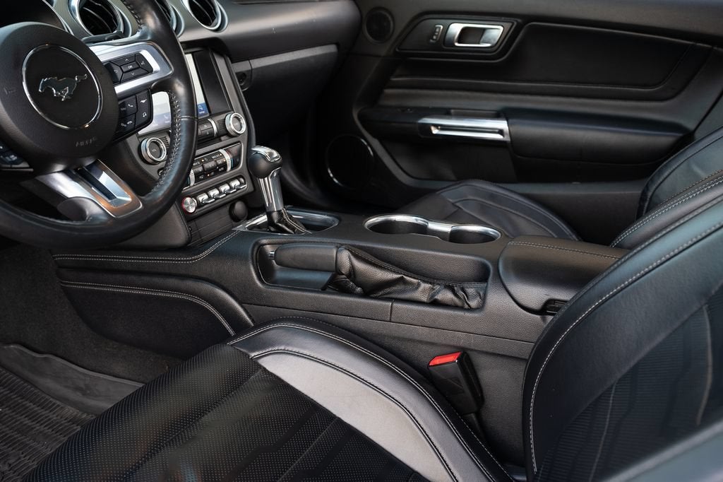 2021 Ford Mustang EcoBoost