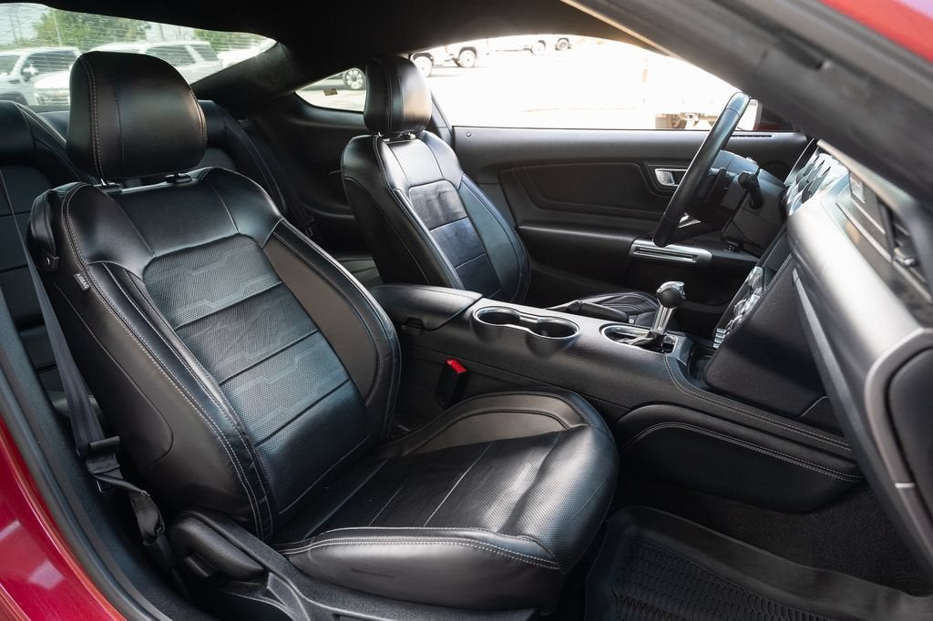 2021 Ford Mustang EcoBoost