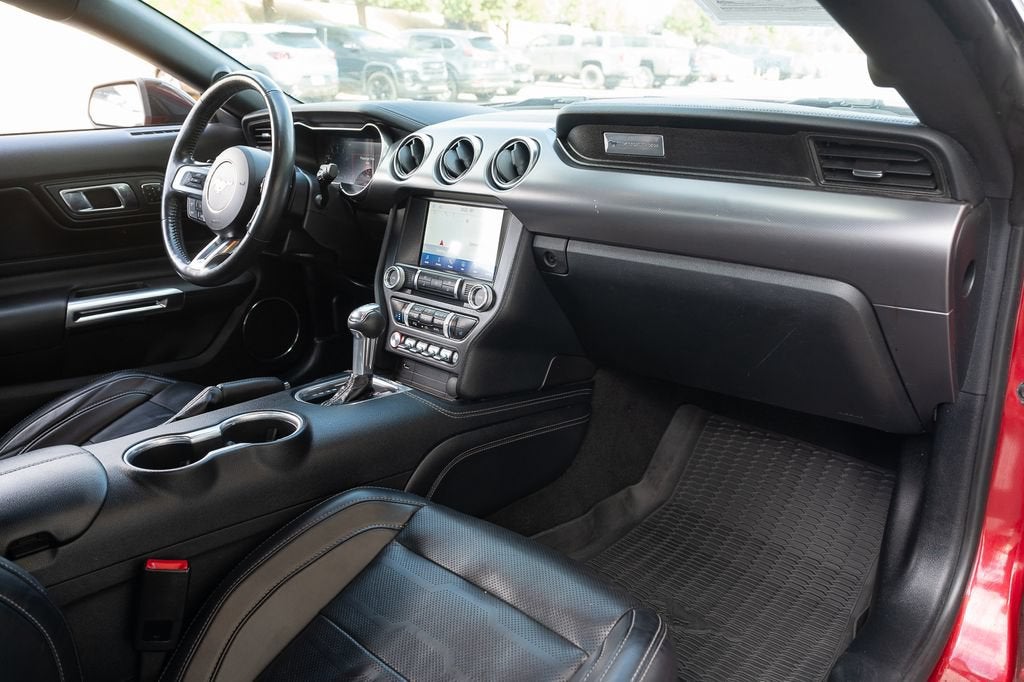 2021 Ford Mustang EcoBoost