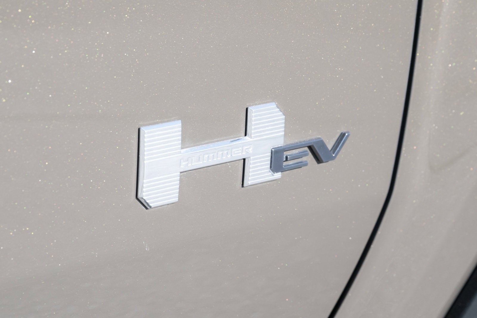 2024 GMC HUMMER EV SUV 2X