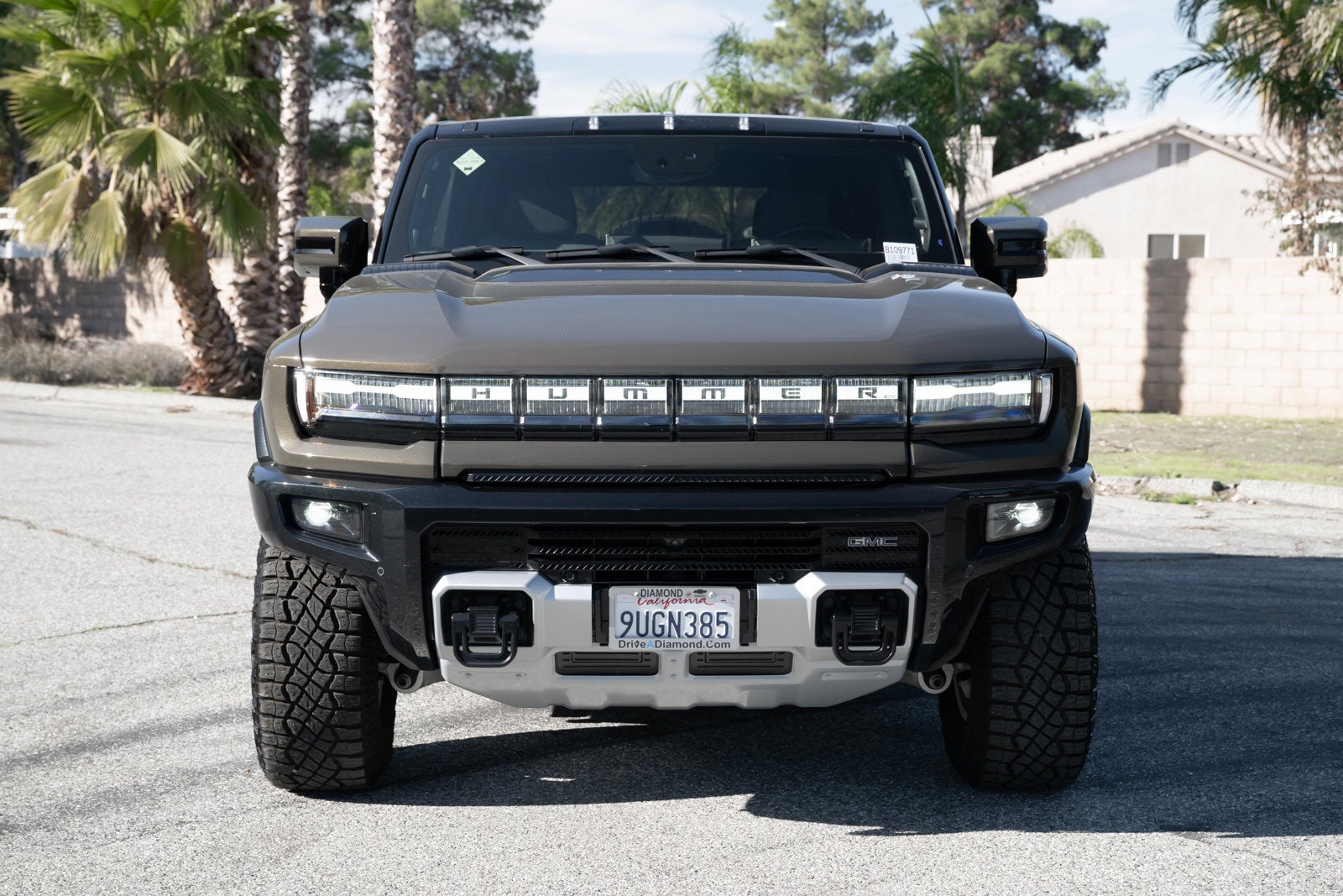 2024 GMC HUMMER EV SUV 2X