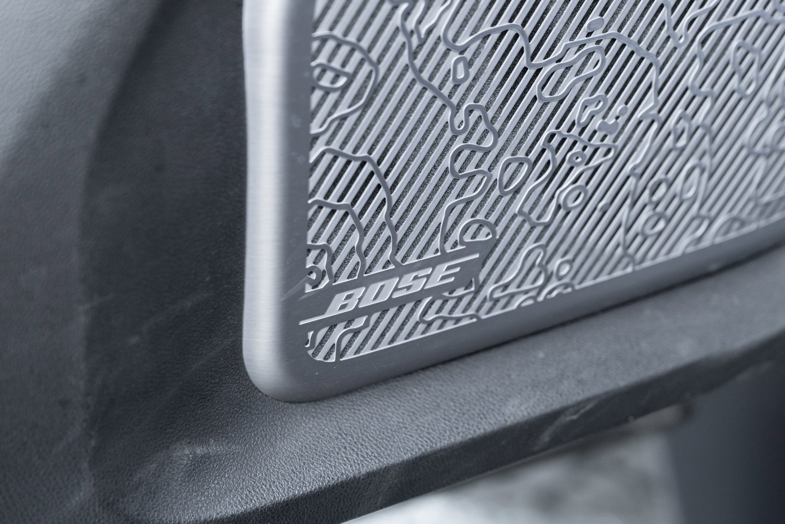 2024 GMC HUMMER EV SUV 2X