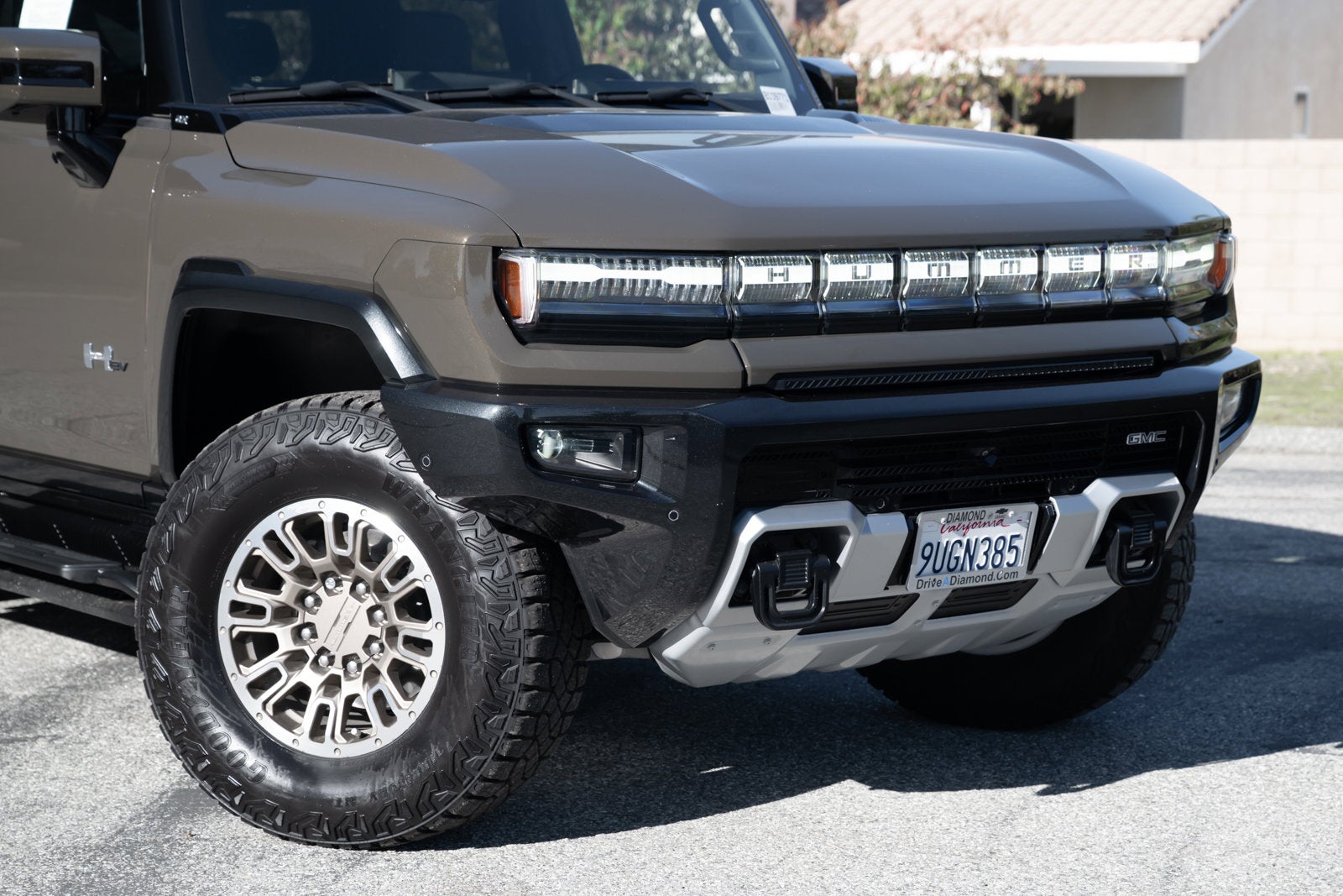 2024 GMC HUMMER EV SUV 2X