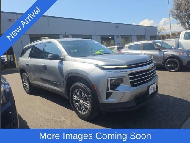 2024 Chevrolet Traverse LT