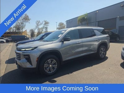2024 Chevrolet Traverse LT