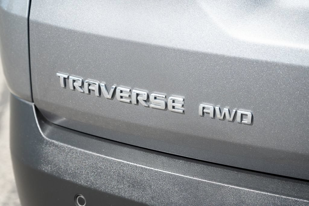 2021 Chevrolet Traverse LT Cloth