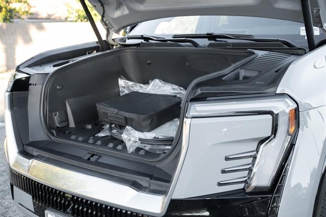 2024 GMC Sierra EV Denali Edition 1