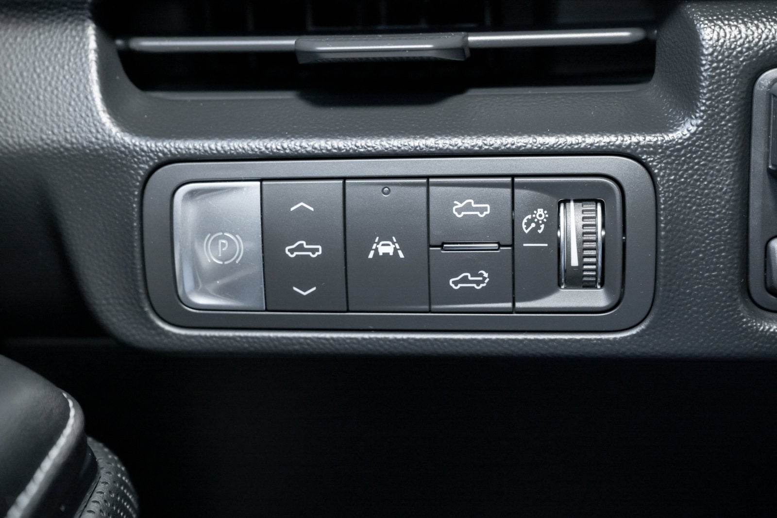 2024 GMC Sierra EV Denali Edition 1