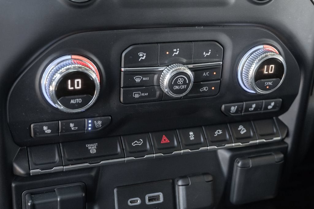 2022 GMC Sierra 3500 HD AT4