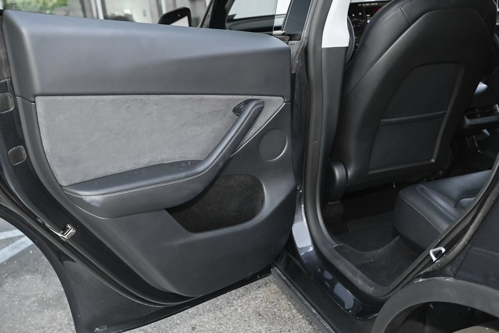 2024 Tesla Model Y Performance