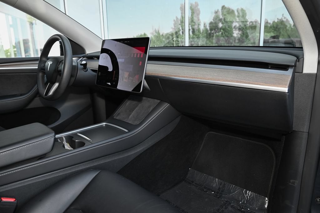 2024 Tesla Model Y Performance