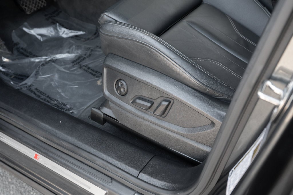 2024 Audi Q5 S line Premium Plus